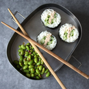 Sushi Roller Bazooka: Noite de Sushi Perfeita na Palma da Sua Mão.