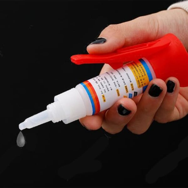 Adesivo Reparador de Alta Performance para Múltiplos Materiais